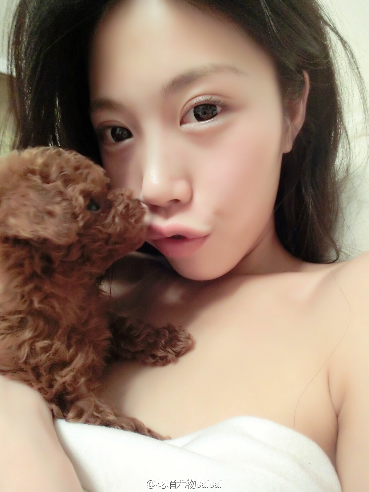 花哨尤物saisai的微博列表微女郎